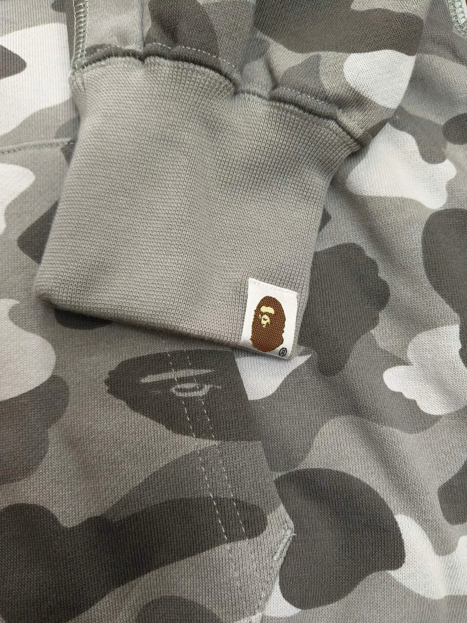 XX 231 BAPE WGM letter patch camouflage pattern double hooded zipper sweatshirt 1200 grams of pure cotton custom fabric 1:1 heavyweight couple model: S-XXL [camouflage gray, camouflage green]